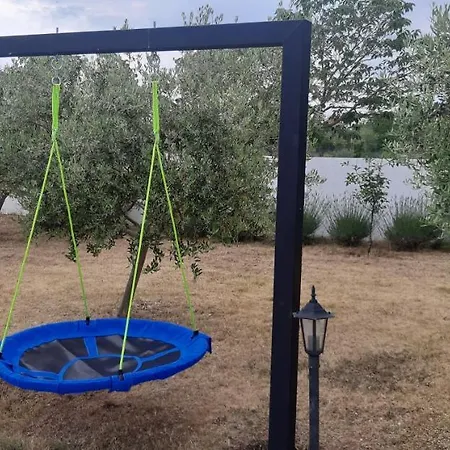 Holiday Kunterbunt בנקובאץ